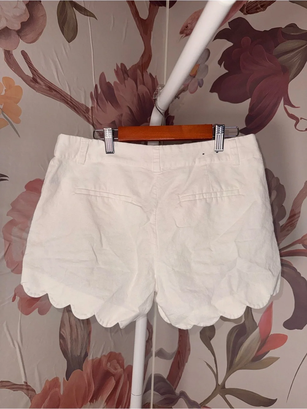 J.Crew White Scalloped Hem Cotton Linen Shorts